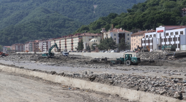 Bozkurt’ta selin izlerini silme çalışmaları devam ediyor