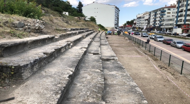 ”antik stadion” kazısında Osmanlı döneminden hamam kalıntısı bulundu