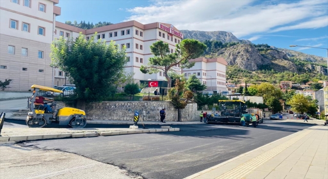 Amasya Belediyesinin asfalt çalışmaları devam ediyor