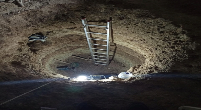 Evinin altında kaçak kazı yapan kişi yakalandı