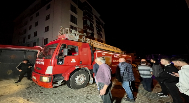 Düzce’de apartmanda çıkan yangında dumandan etkilenen 9 kişi hastaneye kaldırıldı