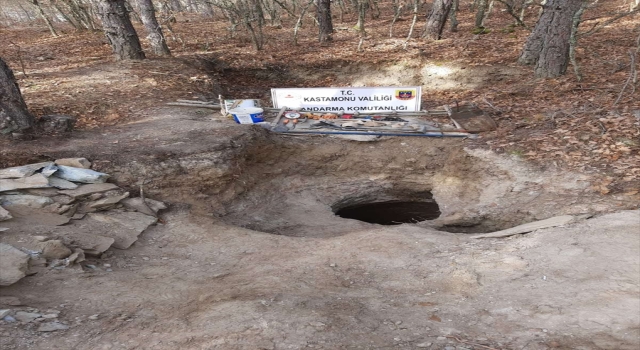 Kastamonu’da ikinci kez kaçak kazı yapan şüpheliler suçüstü yakalandı