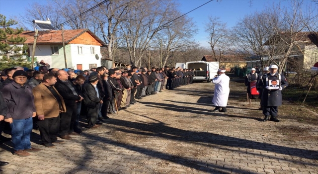 Bolu’da kalp krizi sonucu yaşamını yitiren jandarma Karabük’te toprağa verildi