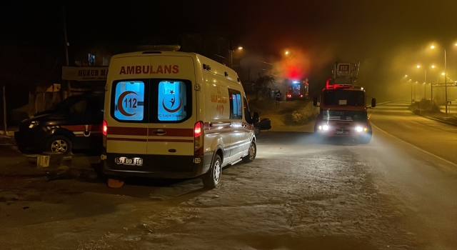 Karabük’te çıkan yangında traktör kullanılamaz hale geldi