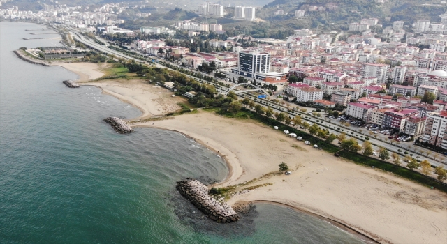 Giresun Belediyesinin plajlar bölgesindeki proje çalışmaları sürüyor