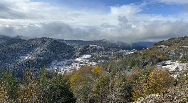 Kastamonu ormanlarında sonbahar ve kış güzelliği bir arada yaşanıyor