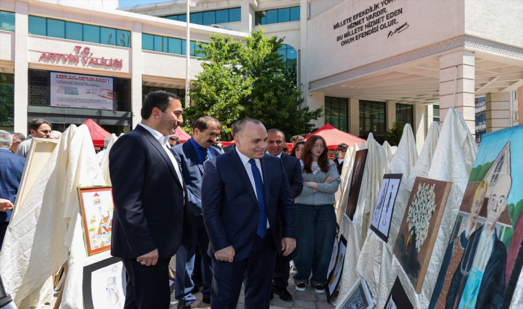 Artvin Güzel Sanatlar Lisesi yıl sonu sergisi açıldı