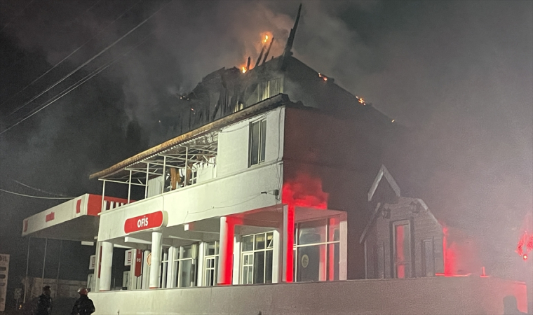 Bolu’da akaryakıt istasyonunda çıkan yangın söndürüldü