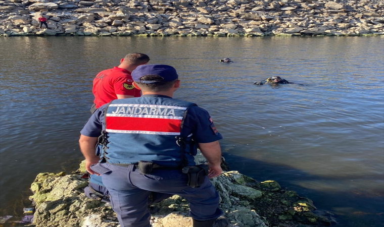 Amasya’da serinlemek için gölete giren genç boğuldu