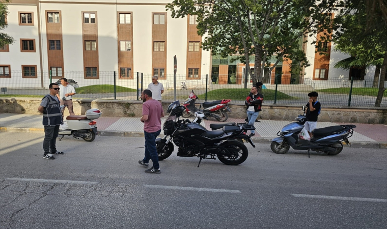 Gümüşhacıköy’de motosiklet sürücülerine yönelik denetim yapıldı