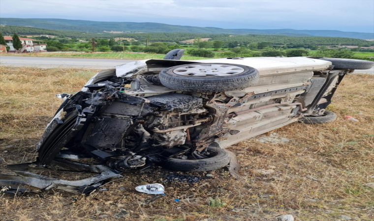 Boyabat’ta iki otomobilin çarpıştığı kazada 2 kişi yaralandı