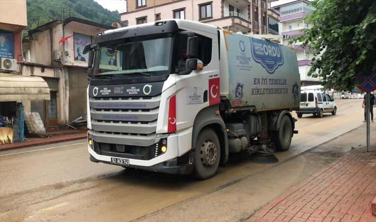 Ordu’da yağışın etkili olduğu iki ilçede hasar tespiti yapılıyor