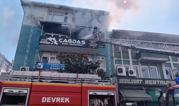 Zonguldak’ta kuaför dükkanında çıkan yangın söndürüldü