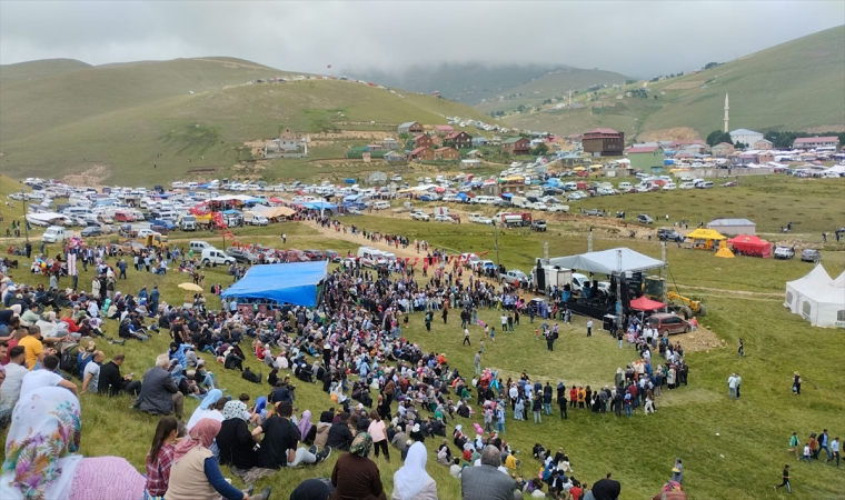 Giresun’da ”25. Karaovacık Otçu Göçü Yayla” festivali gerçekleştirildi