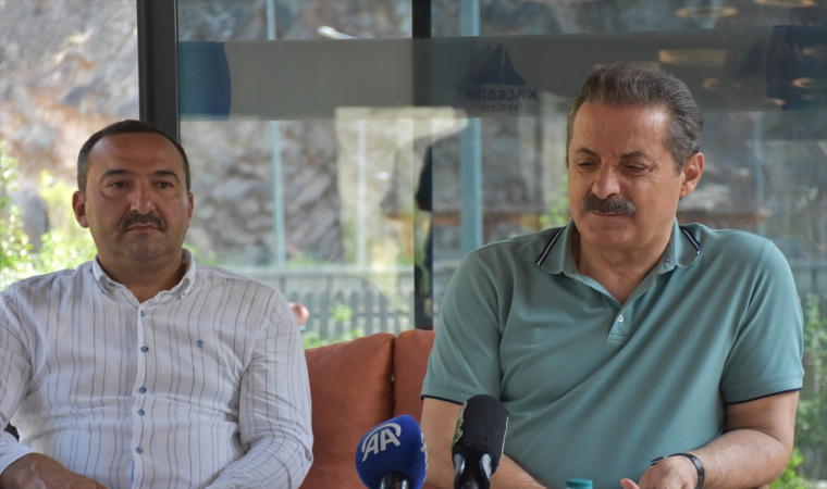 AK Parti Milletvekili Faruk Çelik, gazetecilerle bir araya geldi