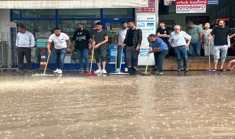 Giresun’da sağanak hasara neden oldu