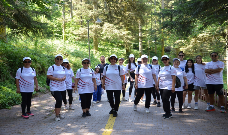 Tabiat Parkı’nda spor yaparak hareketli yaşama dikkat çektiler