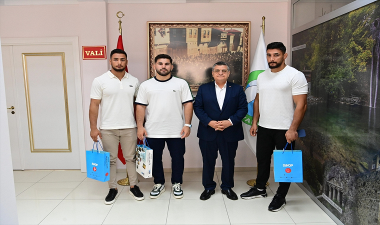 Vali Özarslan, Kırkpınar’da güreşen sporcuları makamında kabul etti