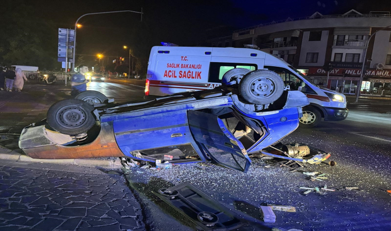 Düzce’de trafik kazasında 2 kişi yaralandı