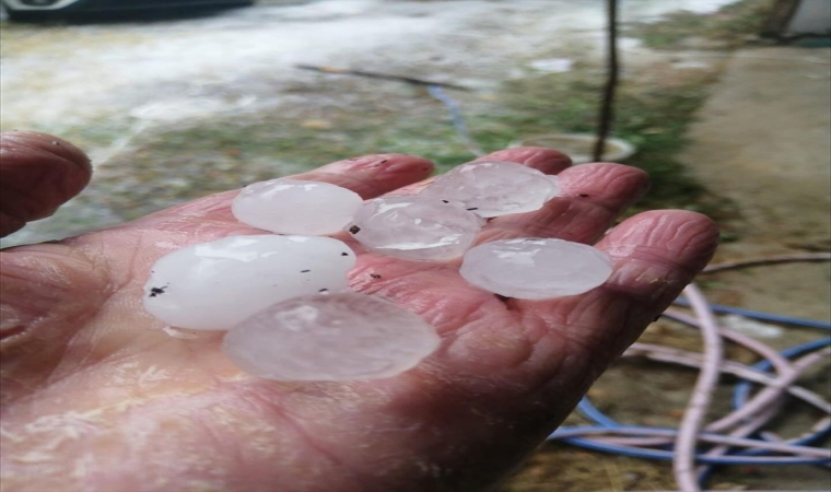 Karabük’te sağanak ve dolu etkili oldu