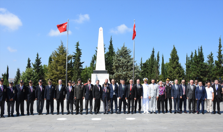 Samsun’da 30 Ağustos Zafer Bayramı dolayısıyla şehit kabirleri ziyaret edildi