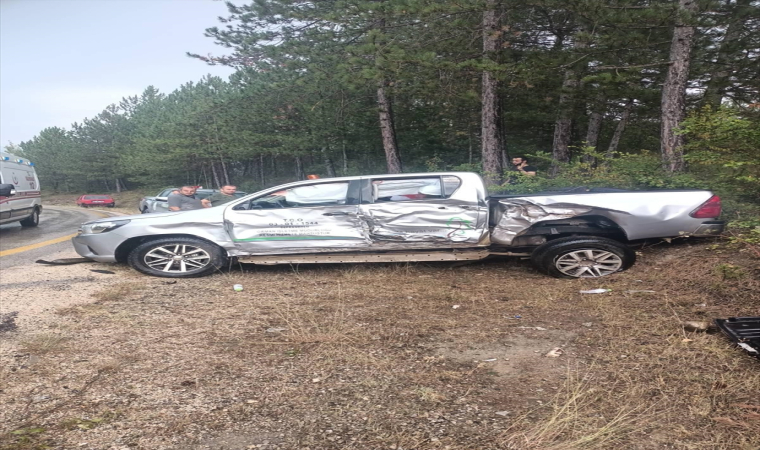 Karabük’te üç aracın karıştığı zincirleme trafik kazasında iki kişi yaralandı