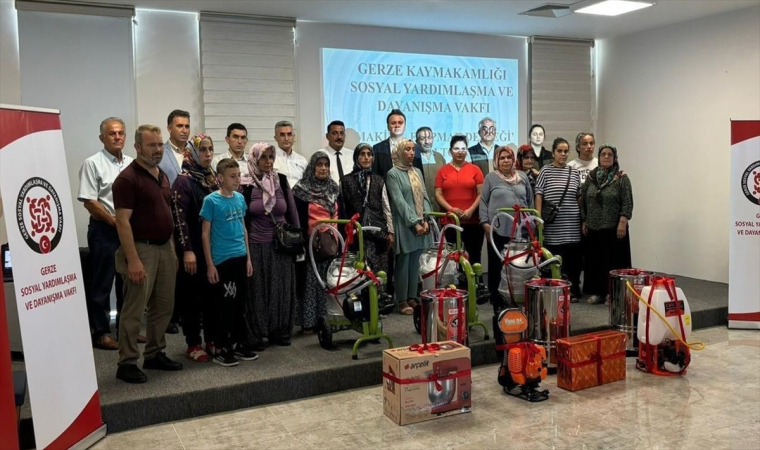 Gerze’de üreten kadınlara makine desteğinde bulunuldu