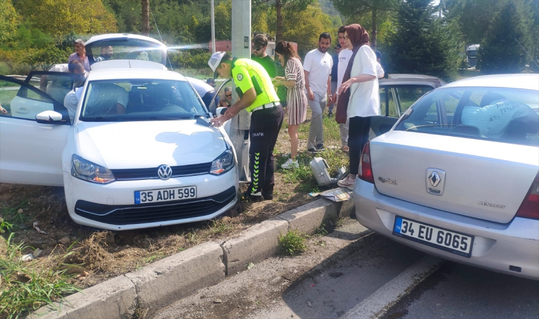 Samsun’da trafik kazasında 3’ü hemşire 7 kişi yaralandı