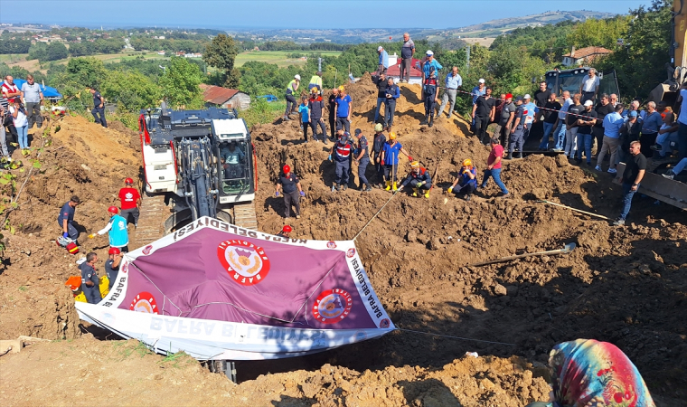 Samsun’da kuyu açarken toprak altında kalan 2 kişi öldü