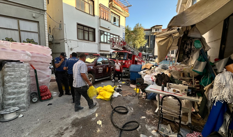 Tokat’ta çıkan yangında iş yerinde hasar oluştu