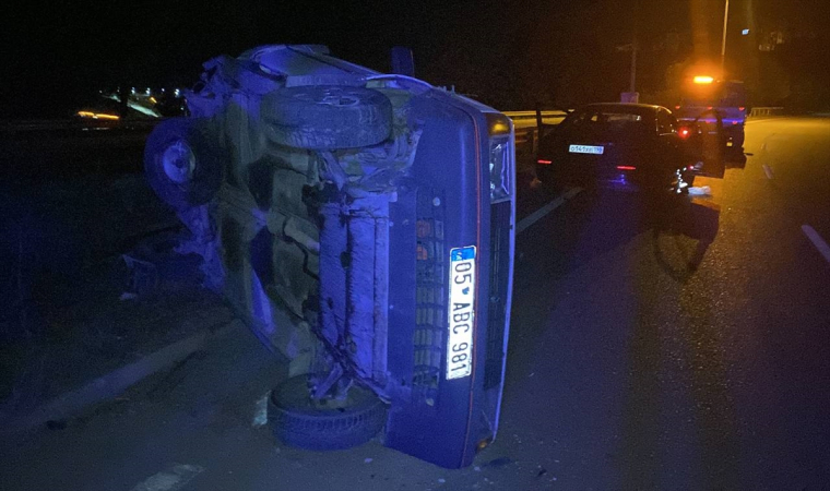 Karabük’te iki otomobilin çarpıştığı kazada 2 kişi yaralandı