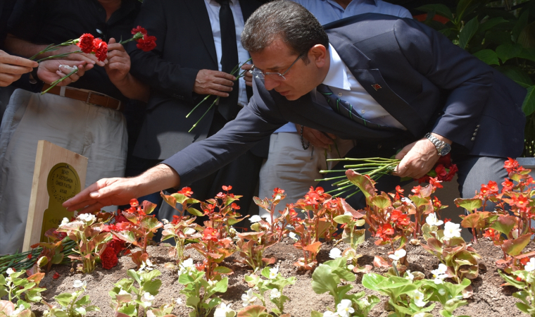 Ekrem İmamoğlu, şehit Ayar’ın Trabzon’daki mezarını ziyaret etti