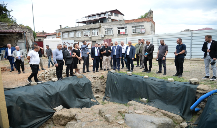 Trabzon’da İçkale bölgesindeki arkeolojik kazılar devam ediyor