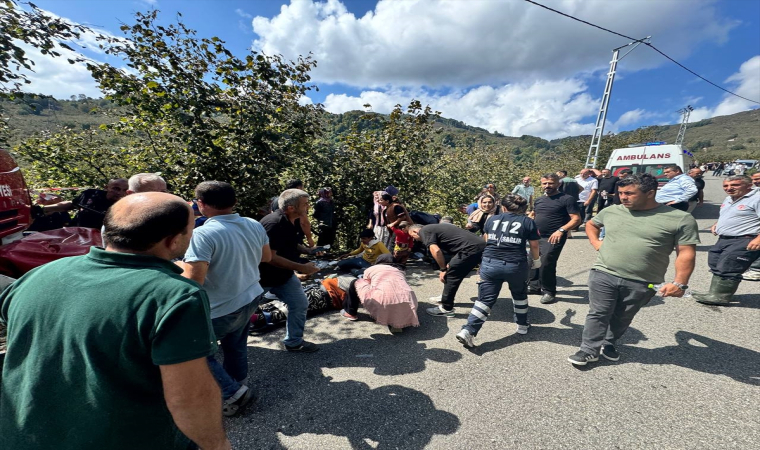 Düzce’de şarampole devrilen minibüsteki 22 tarım işçisi yaralandı