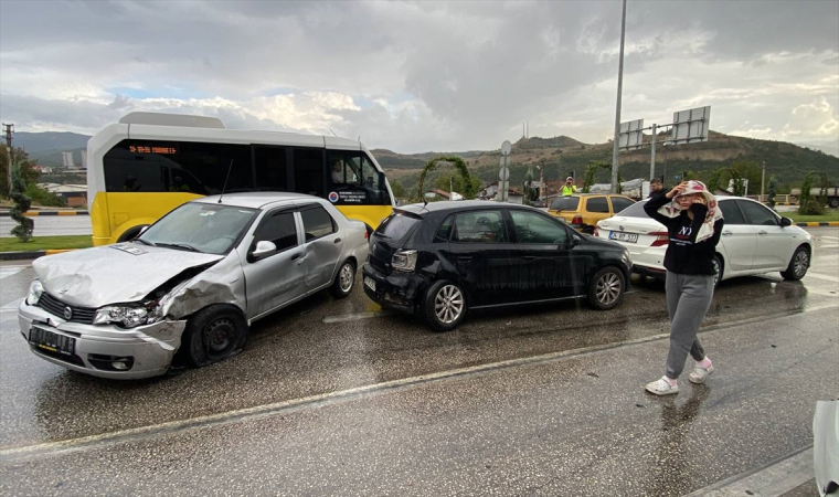 Karabük’te zincirleme trafik kazasında 4 kişi yaralandı