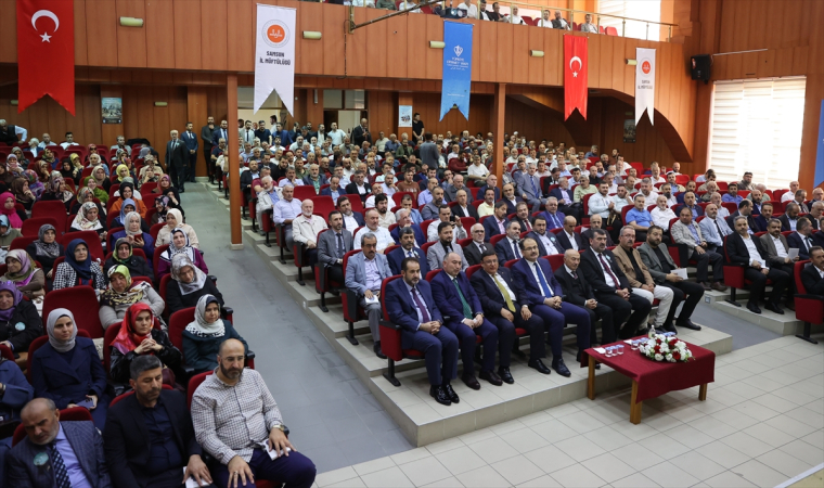 Samsun’da ”Peygamberimiz ve şahsiyet inşası” konferansı düzenlendi