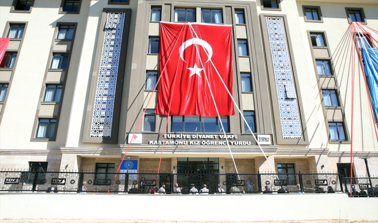 Diyanet İşleri Başkanı Erbaş, Kastamonu’da yurt açılış töreninde konuştu