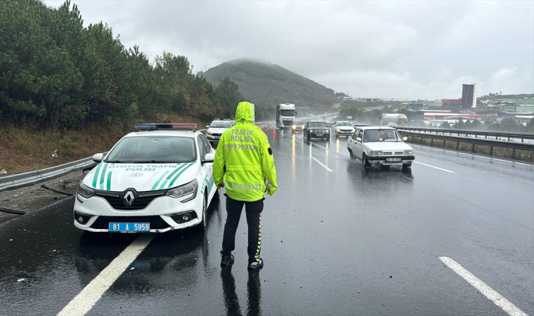 Düzce'de trafik kazalarında 3 kişi yaralandı