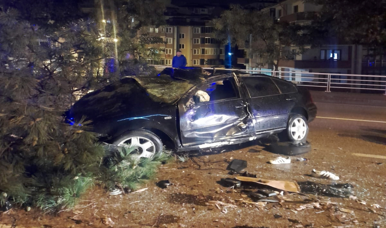 Karabük’te otomobil devrildi, sürücüsü yaralandı