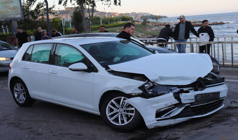 Ordu’da otomobillerin çarpıştı 5 kişi yaralandı