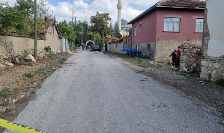 Silahlı kavgada köy muhtarı öldü, kardeşi ağır yaralandı