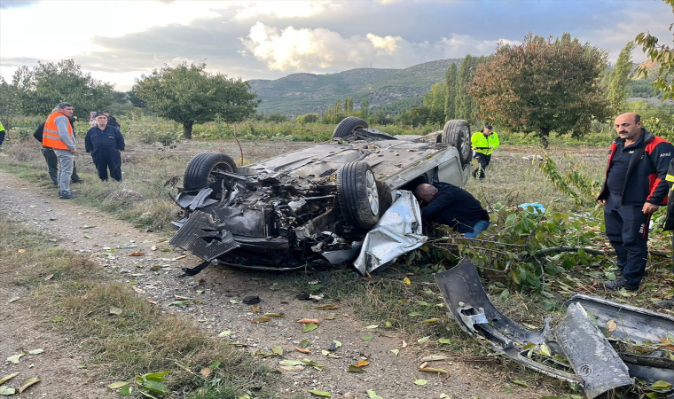 Amasya’da otomobil devrildi 1 kişi öldü, 2 kişi yaralandı