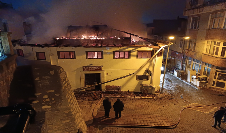 Kastamonu’da çıkan yangında tarihi hamam kullanılamaz hale geldi