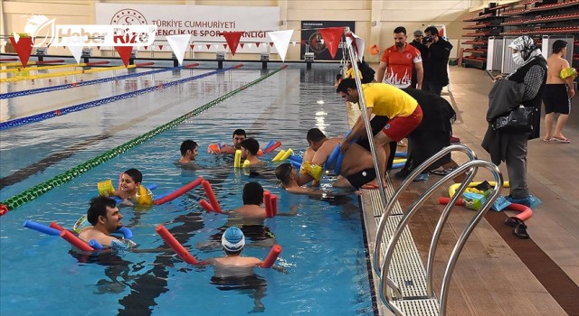 2 Bin Rakımdaki Olimpik Yüzme Havuzu Kapılarını Özel Çocuklara Açtı