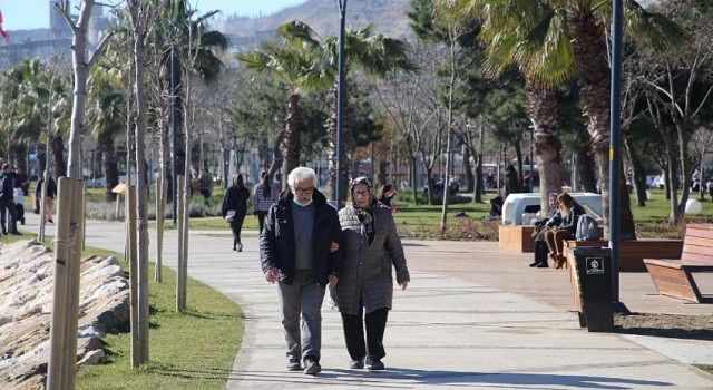 Hafta sonunda sahiller cıvıl cıvıldı