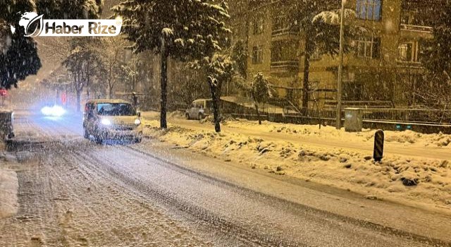 isparta'da Kar yağışı etkili oluyor