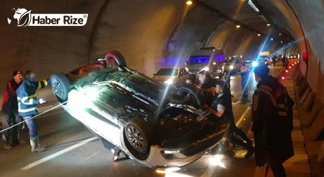 İstanbul'da takla atan otomobilin sürücüsü yaralandı