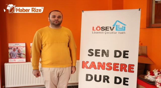 Lösemiyi yenen genç diğer hastalara yardım için gönüllü oldu