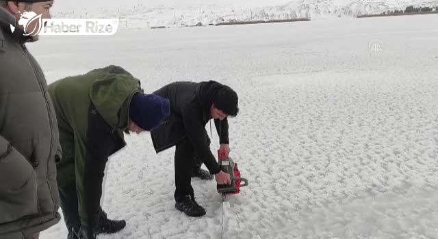 Tödürge Gölünde Buz Altı Dalışı