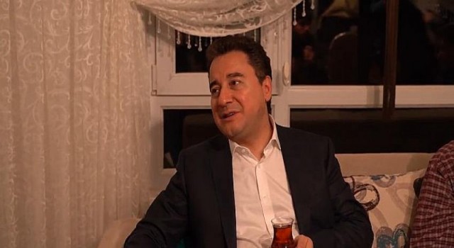 Ali Babacan: ‘Varlık içerisinde yokluk yaşıyoruz’